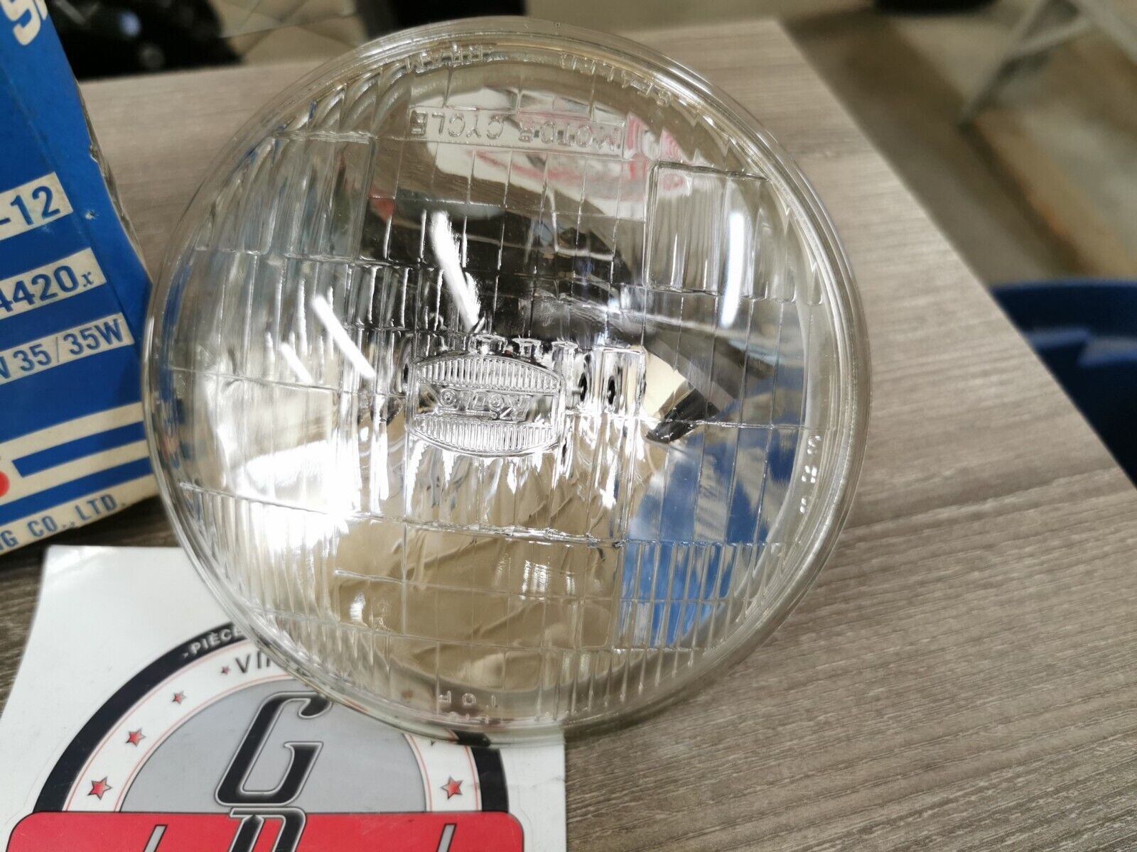 NOS KOITO Glass Sealed Beam Headlight 12V 35/35W  SB13-12 J36