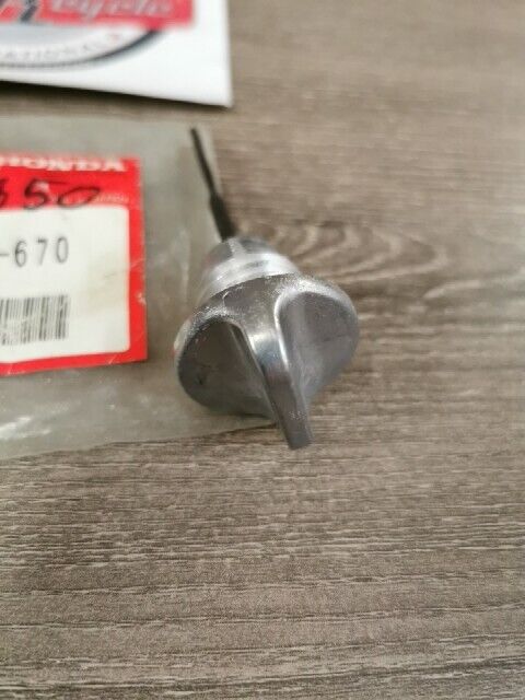NOS HONDA TRX350 TRX350D 1986 - 1993 Gauge Oil Level 15650-HA7-670 H113