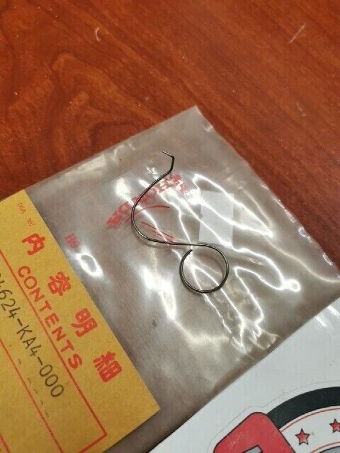 NOS Honda CBX125 CBX250 CR250R FX650 GEARSHIFT RESET SPRING 24624-KA4-000 SU H93