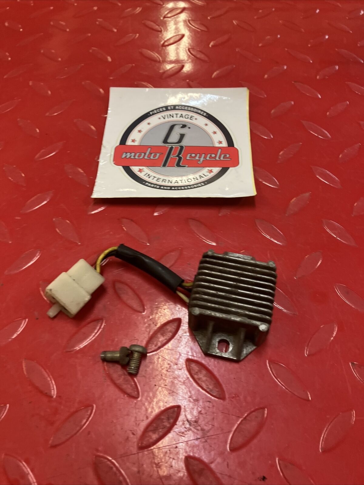 Yamaha DT200 1984 electrical voltage regulator rectifier