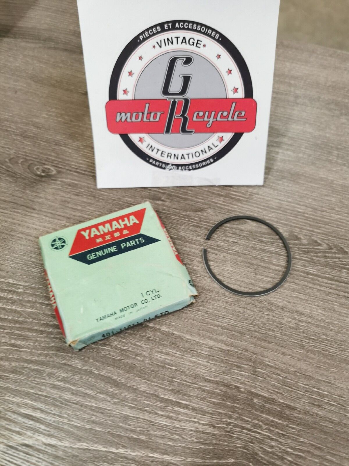 NOS YAMAHA MX125 YZ125  1974 - 1977  PISTON RING SET STD 401-11611-01   Y51