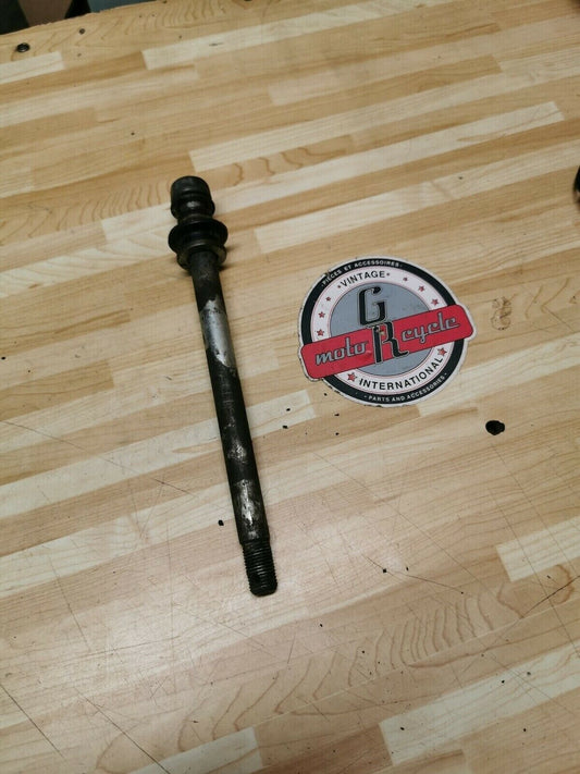 Yamaha TT225 1986 Front wheel axle bolt shaft 1987