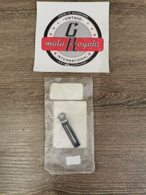NOS HONDA CB400F CBR250R COTA 4RT CLIP 4X60 91410-KT7-000  H105