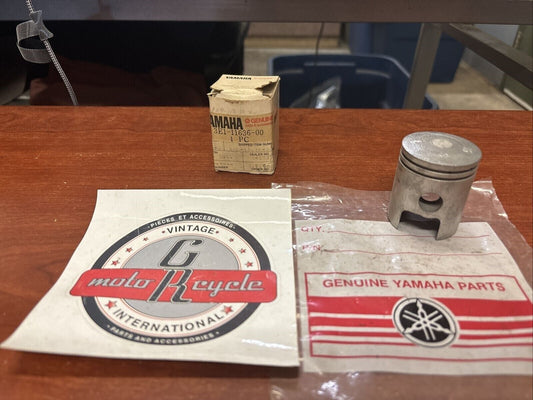 NOS Yamaha 1966 1967 U5 PISTON O/S 0.50 KS 3E1-11636-00-00 Y175