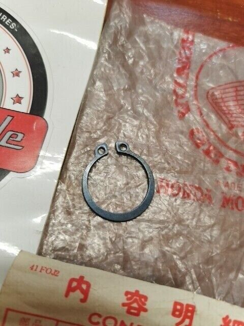 NOS Honda CB650 CB750 CL77 CR250M GL1100 GL1200 GL1500 CIRCLIP 94510-22000 H71
