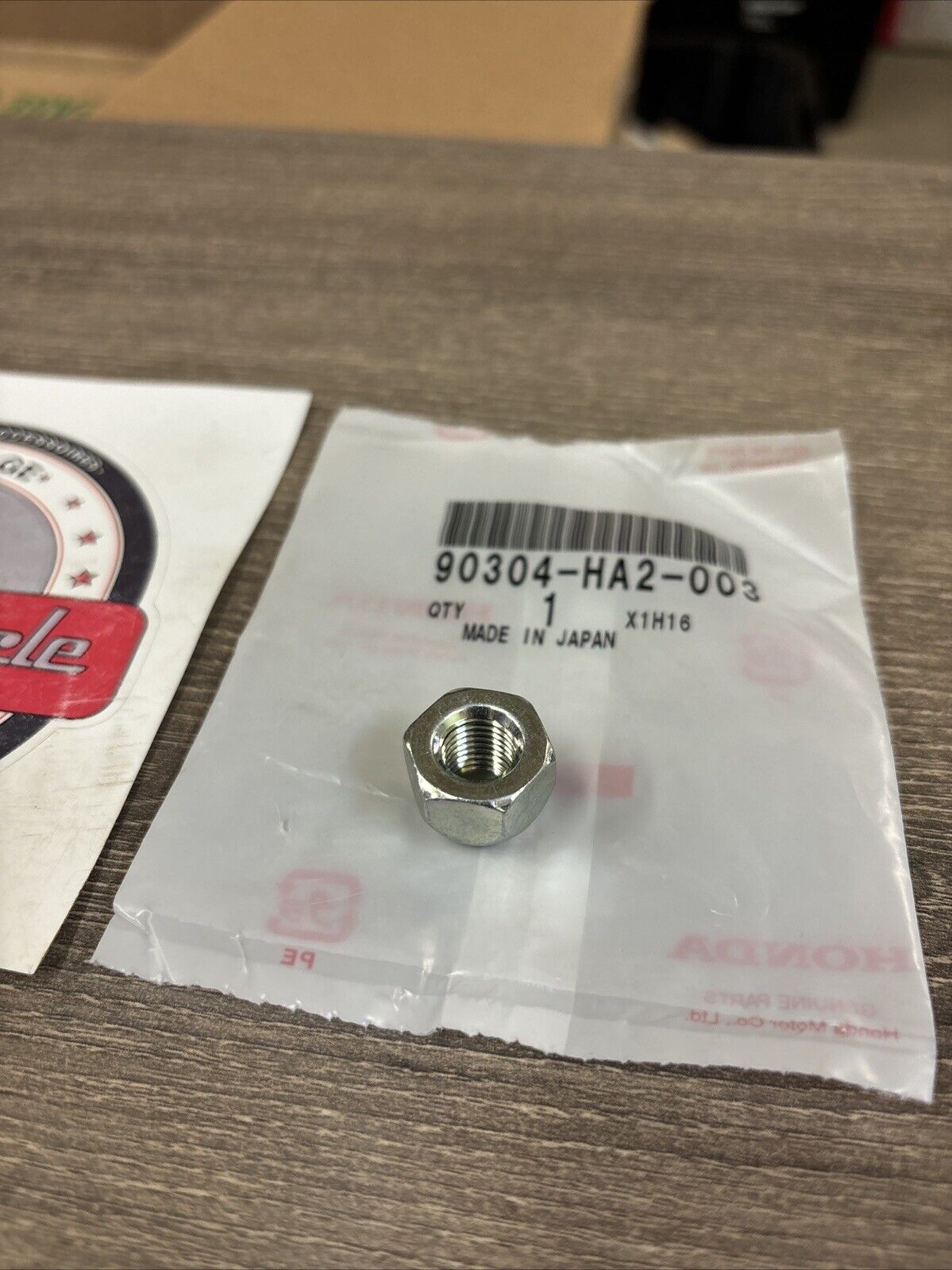 NOS Honda ATC200X ATC250R TRX250 EX R X WHEEL CLIP NUT 90304-HA2-003 H130