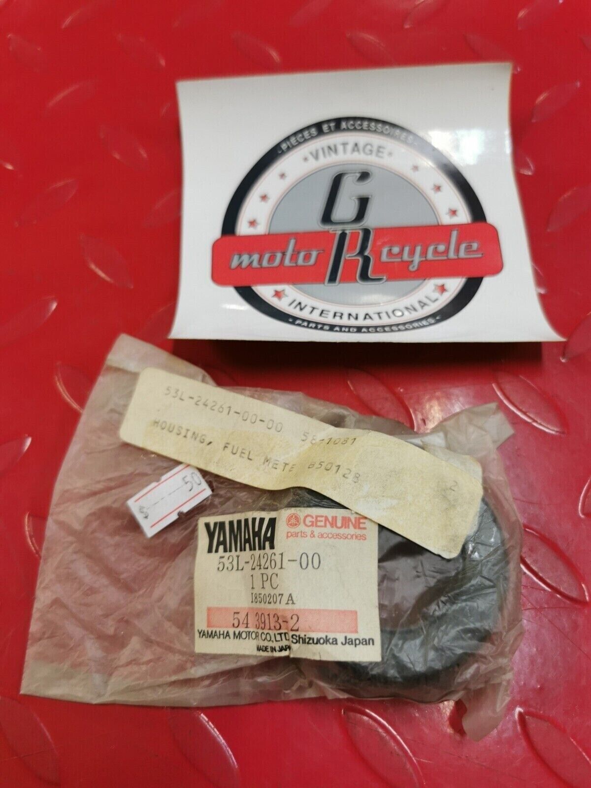 NOS Yamaha VMAX500 VMAX600 HOUSING FUEL METER 53L-24261-00-00 Y25