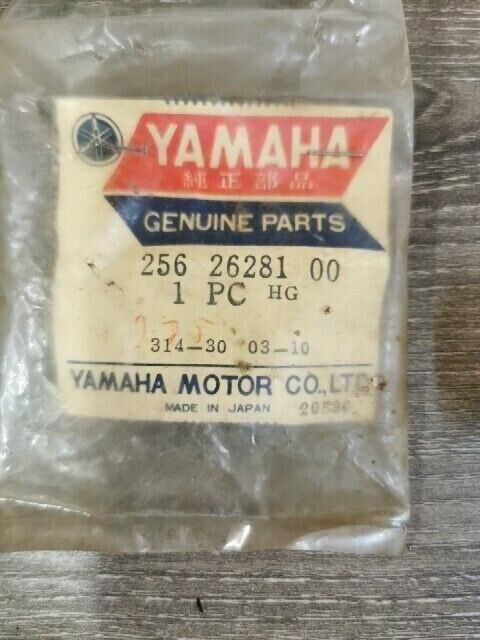 NOS YAMAHA TA125 TX650 XS1B 1971 CAP GRIP UPPER 256-26281-00-00 Y146