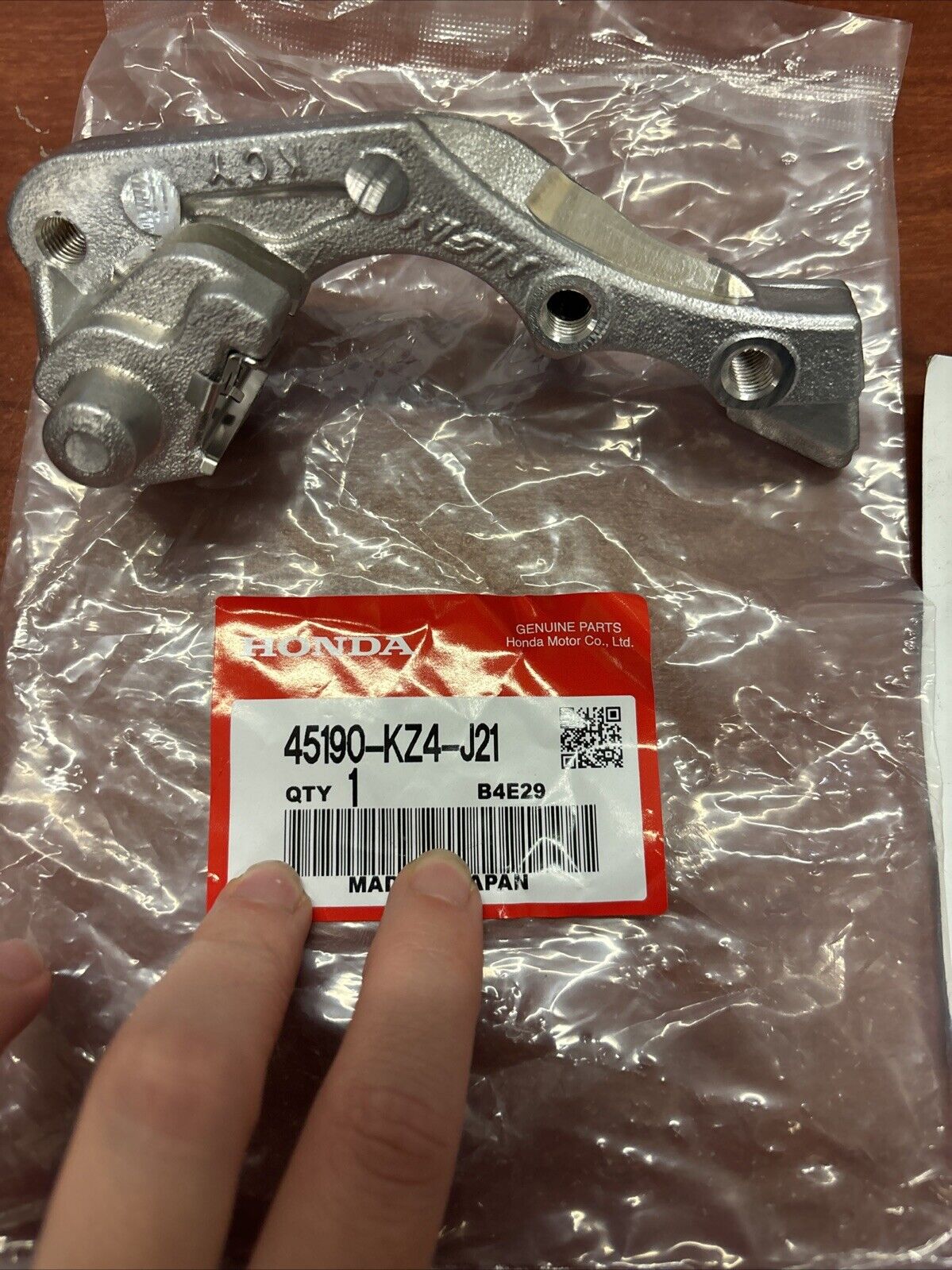 NOS Honda CR125R CR250R CRF230F XR650 LEFT FRONT BRACKET SUB  45190-KZ4-J21 H139