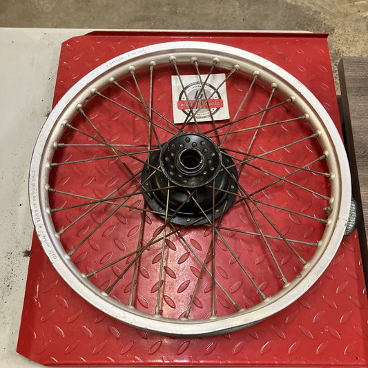 Yamaha YZ125 1978 front wheel hub rim 1K7-25111-10-98