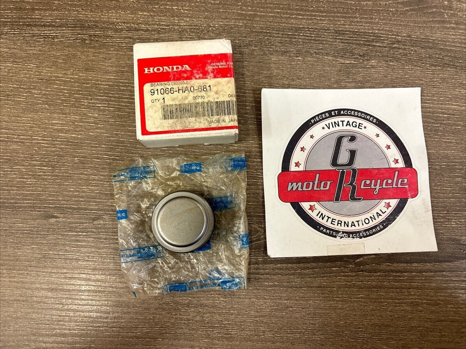 NOS Honda ATC250 ES SX TRX250 TAPER ROLLER BEARING 91066-HA0-681 H127