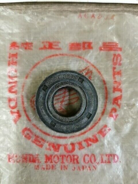 NOS HONDA MR50 1974 1975 OIL SEAL 17X35X9 91201-122-305 H79