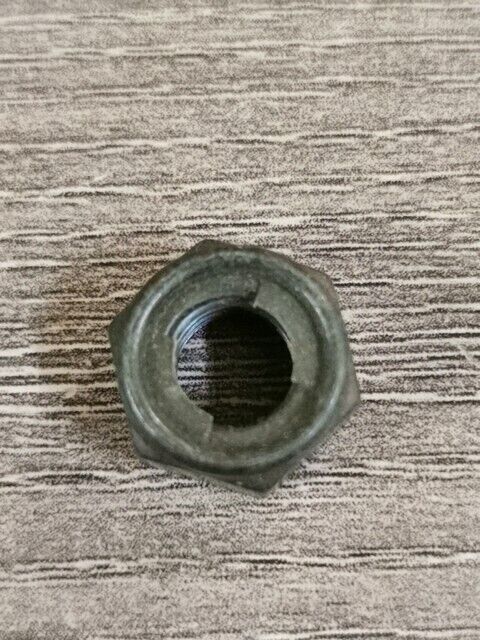 NOS YAMAHA GPX433G GPX338F YTM200L YT125L NUT SELF LOCKING 90185-08026-00 Y149