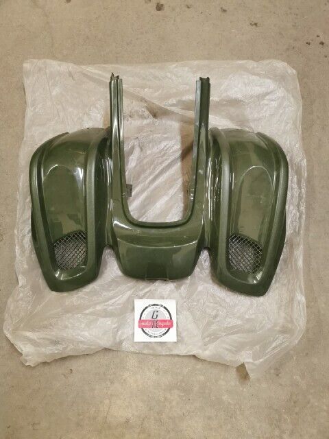 NOS DRR 90GT DRX 90 DRR 50 II REAR FENDER COVER 83400-155-000 83400-155-001