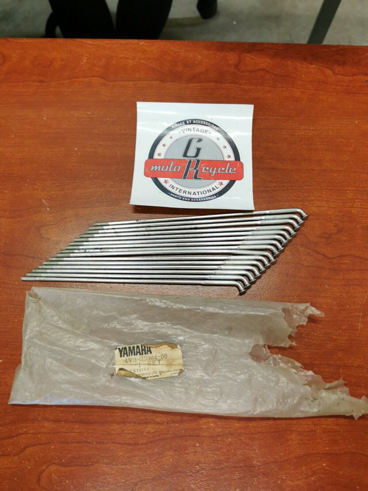 NOS Yamaha 1981 YZ250 REAR SPOKE SET INCOMPLETE 4V3-25304-00-00 Y88