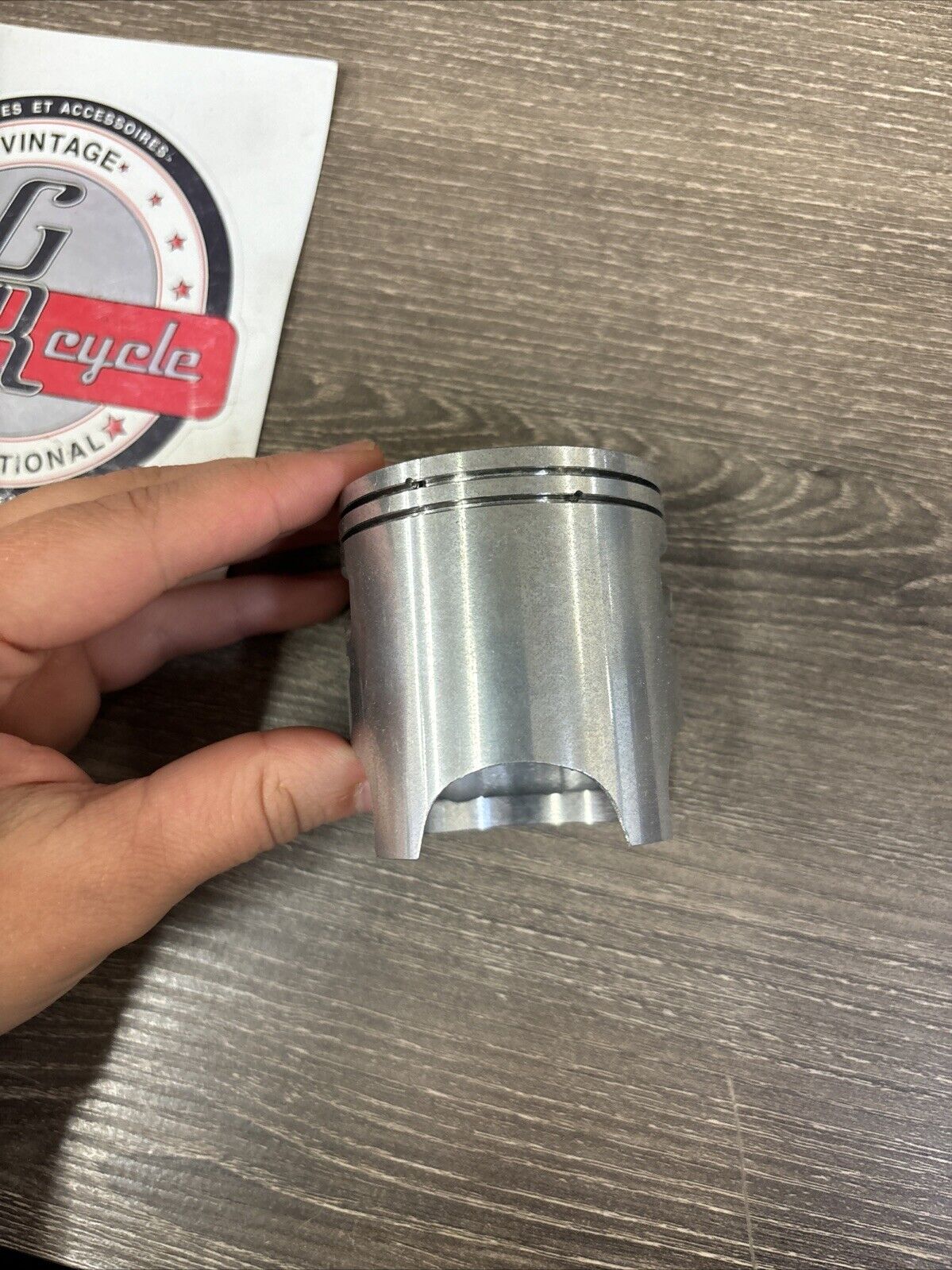 NOS Honda 1980 1981 CR125R PISTON STD 13101-KA3-000 HAS A SMALL NICK H136