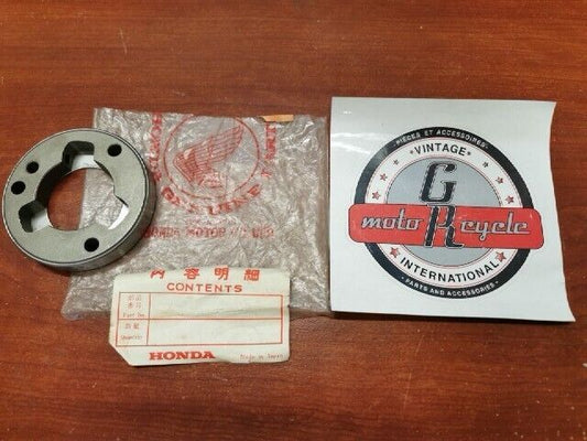 NOS Honda C72 C77 C78 CA72 CA77 CB72 STARTING CLUTCH OUTER 28121-259-000 H90