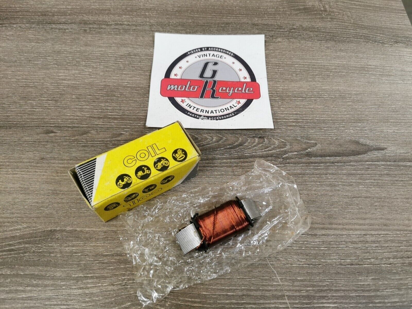 NOS Yamaha  ATV YTM200 1983 - 1986 Lighting Coil 17-6809 J29