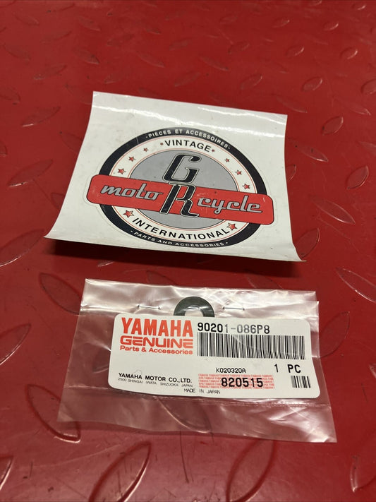 NOS YAMAHA WASHER PLATE 90201-086P8-00 Y67