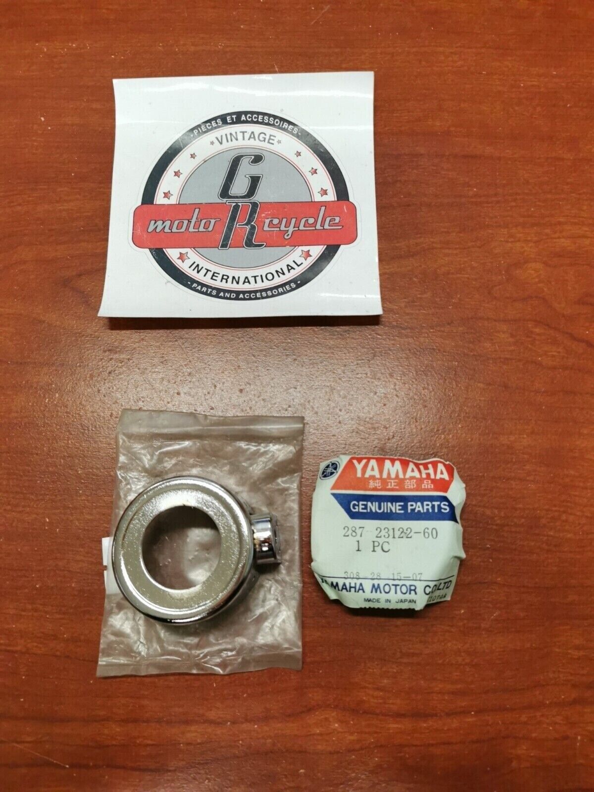 NOS Yamaha LS2 HS1 OUTER COVER 1 287-23122-60-00 Y86