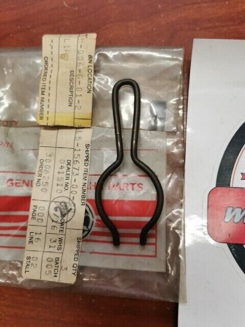 NOS Yamaha LC50 MA50 PW50 QT50 CLIP 3L5-15673-00-00 Y119