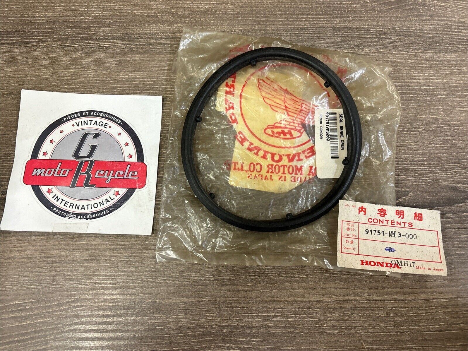 NOS Honda 1984 1985 ATC200M BRAKE DRUM SEAL 91751-VM3-000 H137