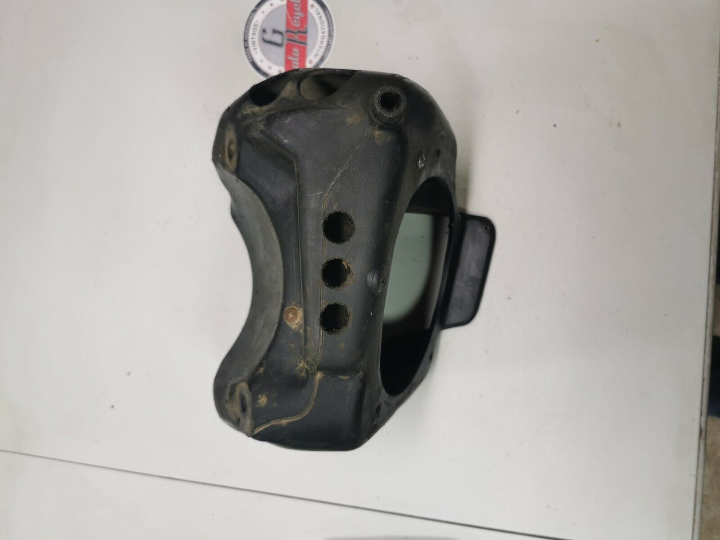 Suzuki RM125 1991 airbox air box cleaner filter case housing 1990