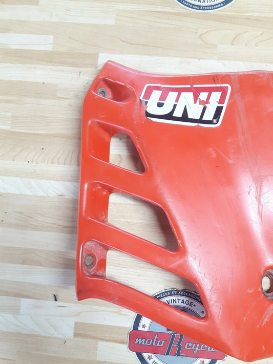Honda CR250R 1985 right side cover panel radiator shroud plastic 19071-KA4-830