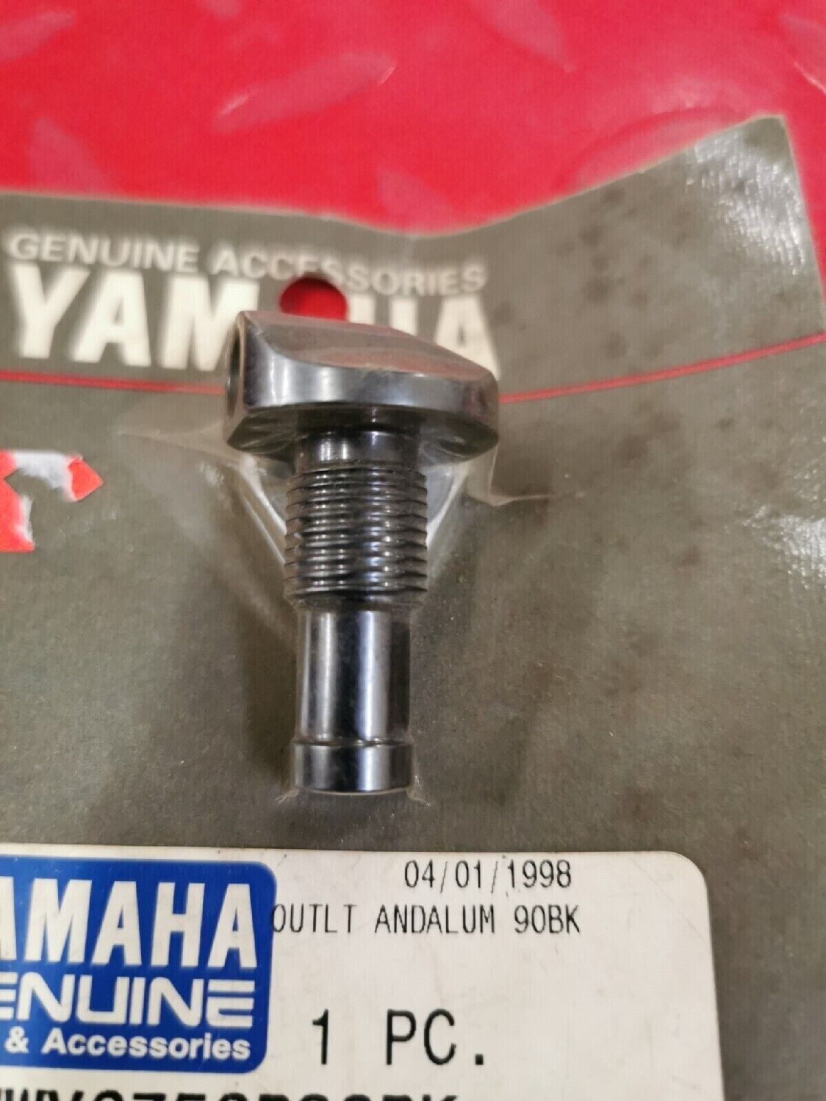 NOS YAMAHA OUTLT ANDALUM  90BK  MWV-6753B-90-BK   Y50