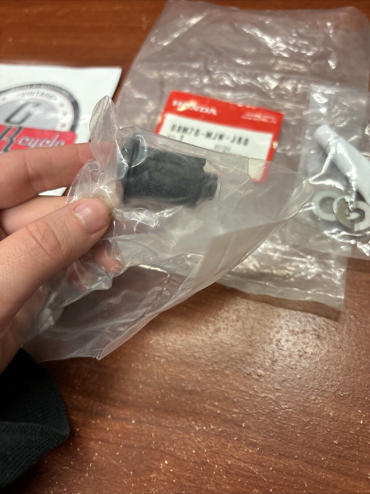 NOS Honda CB500X CYLINDER SET WITH KEYS 08M70-MJW-J80 H170