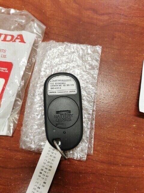 NOS Honda 2001 - 2006 GL1800 KEYLESS TRANSMITTER 72147-MCA-671 H106