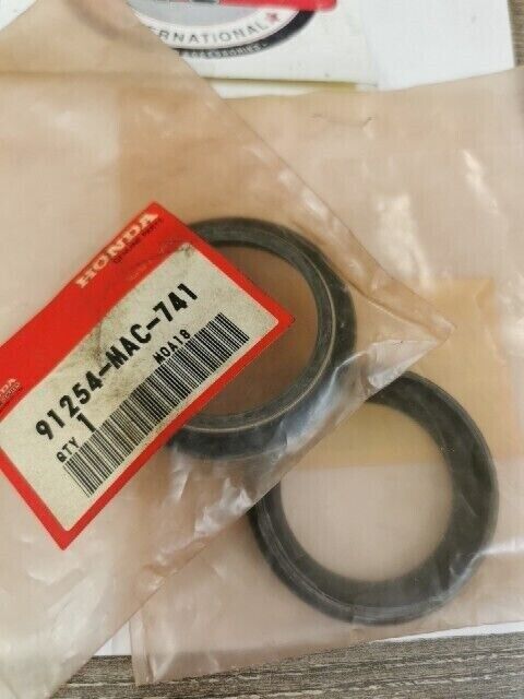 NOS HONDA CR125R CR500 1996 - 2001 SEAL DUST QTY2 91254-MAC-741 H101