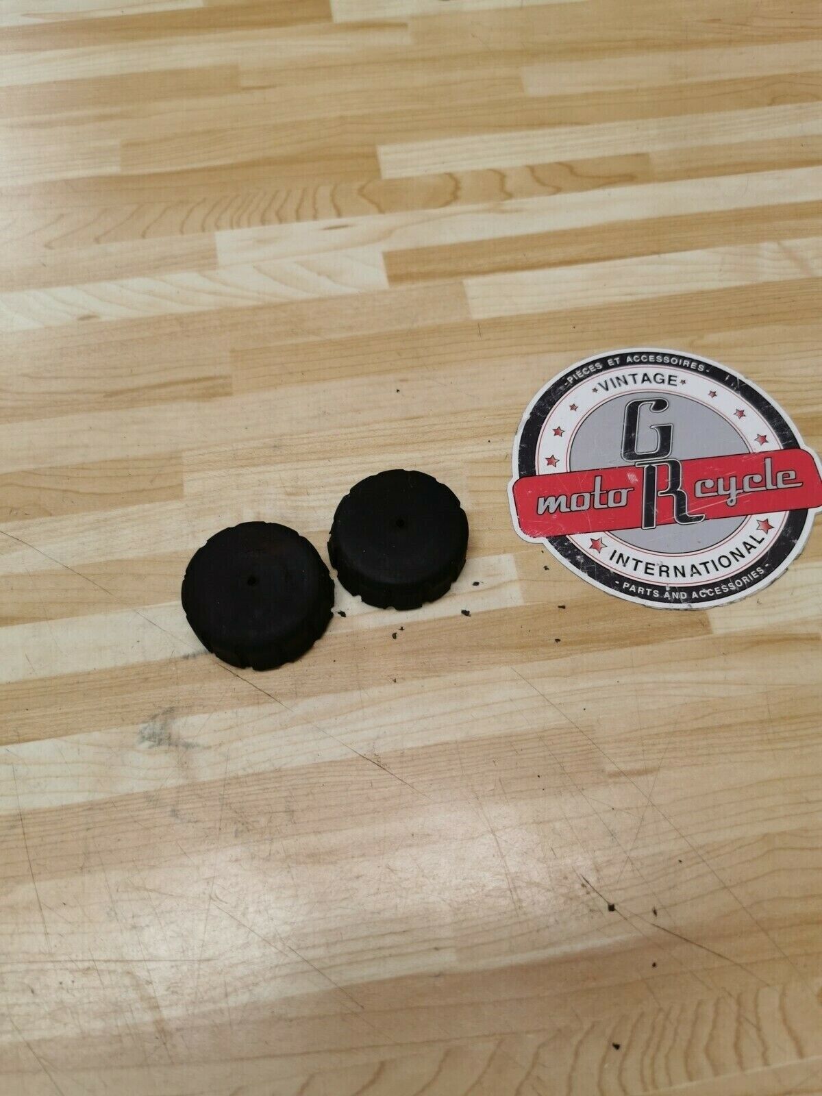 Yamaha DT200 1986 front fuel tank rubber cushion damper