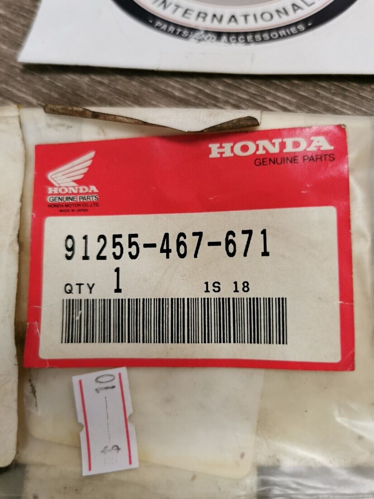 NOS HONDA CR250R  OIL SEAL 37X48X12.5  91255-467-671  H55
