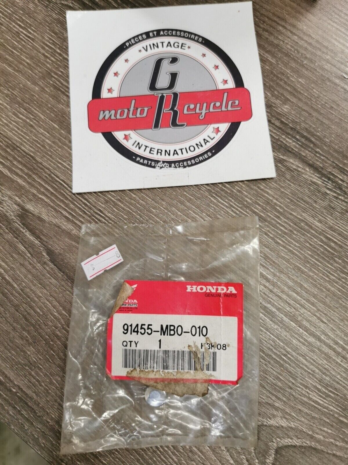 NOS HONDA CAP  91455-MB0-010  H51