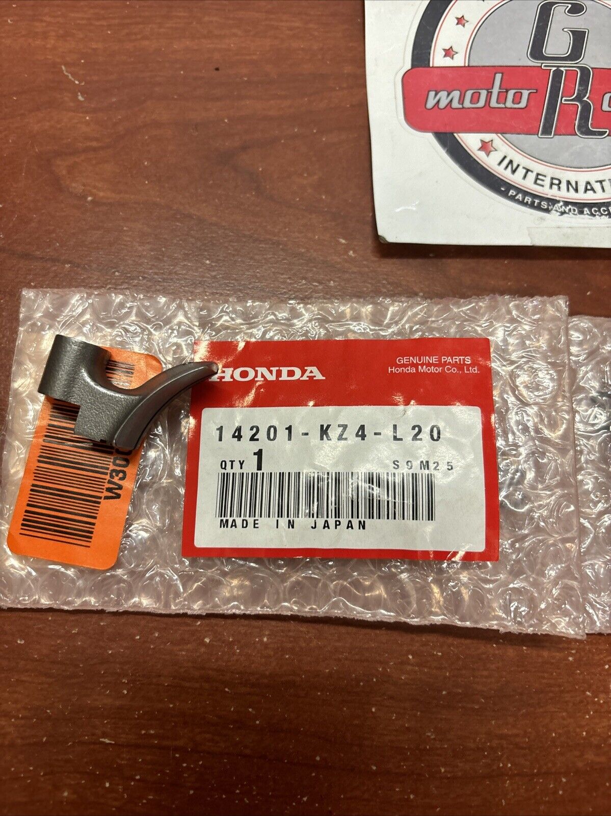 NOS Honda 2002 CR125R LEFT & RIGHT FLAP VALVE 14201-KZ4-L20 & 14202-KZ4-L20 H141
