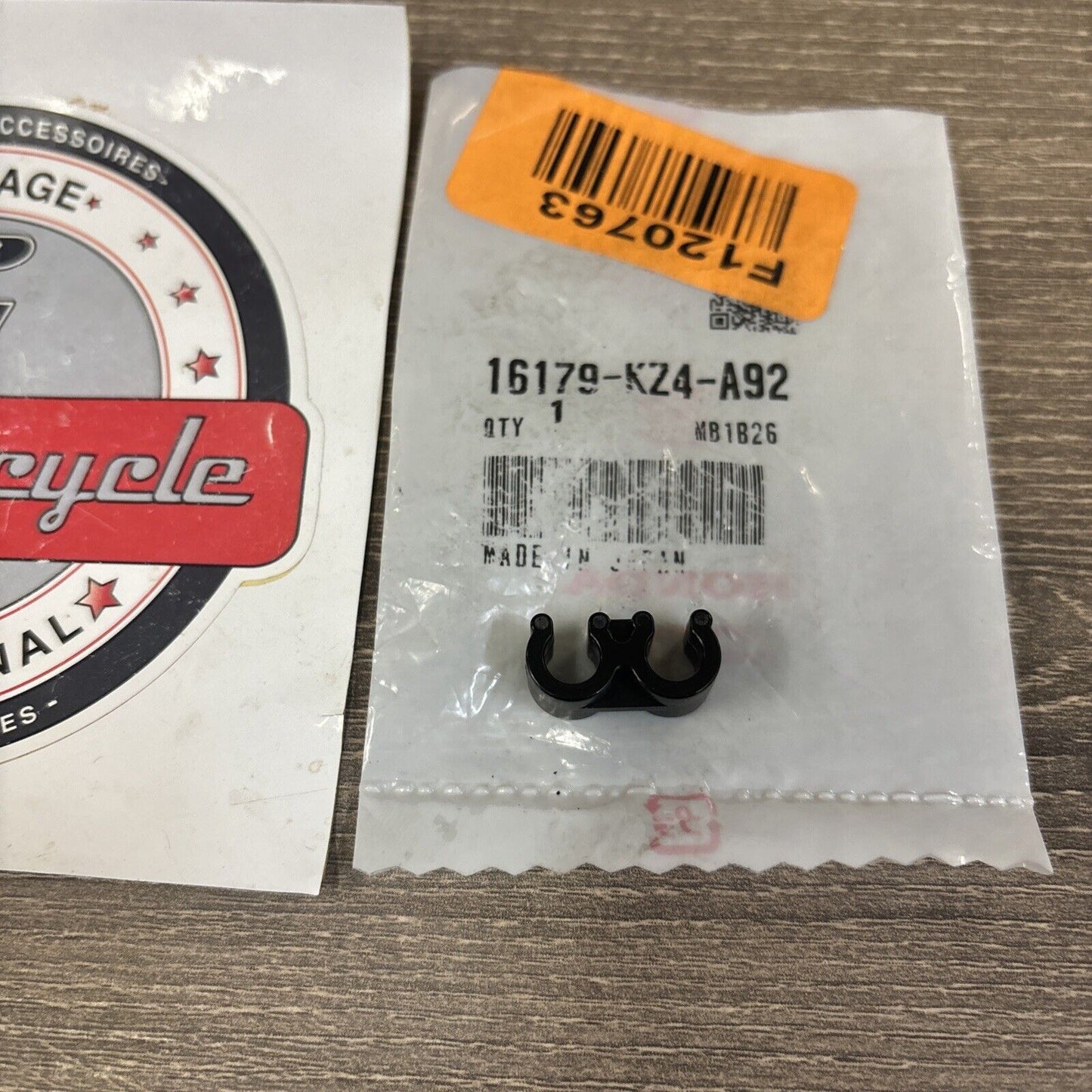 NOS Honda CR125R CR250R BINDER 16179-KZ4-A92 H158