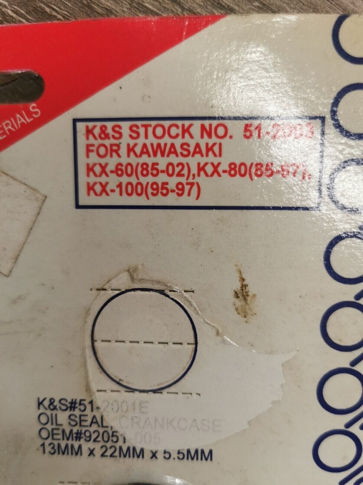 NOS K&S KAWASAKI KX60 1985 - 2002  KX100 1995 - 1997 ENGIN OIL SEAL 51-2003 J20