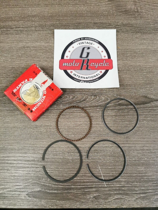 NOS HONDA XL185 XR185  RING SET PISTON OVER SIZE  0.25 13021-427-000 H41