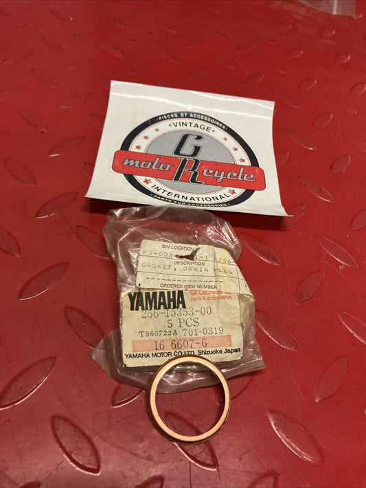 NOS YAMAHA DRAIN GASKET 256-15353-00-00 Y64