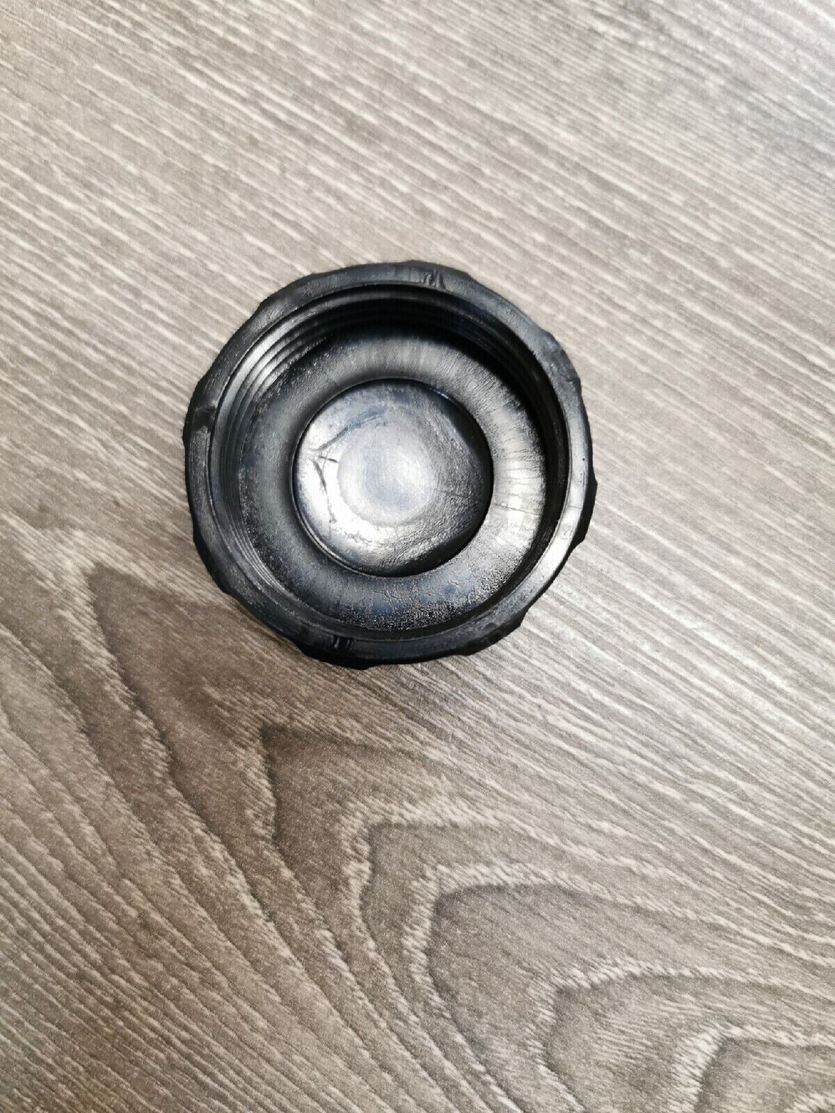 NOS YAMAHA   TX500 XS500 XS650 XS2 RD200  master cylinder cap 306-25852-00  Y58