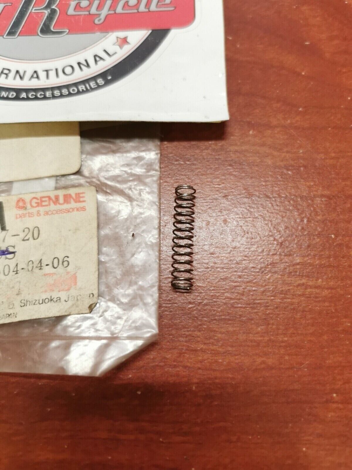 NOS Yamaha RD250 RD350 R5 DS7 BRUSH SPRING 278-81617-20-00 Y96