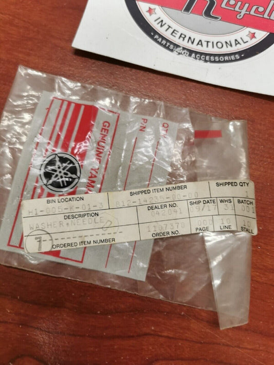 NOS Yamaha WASHER NEEDLE 812-14235-00-00 Y68