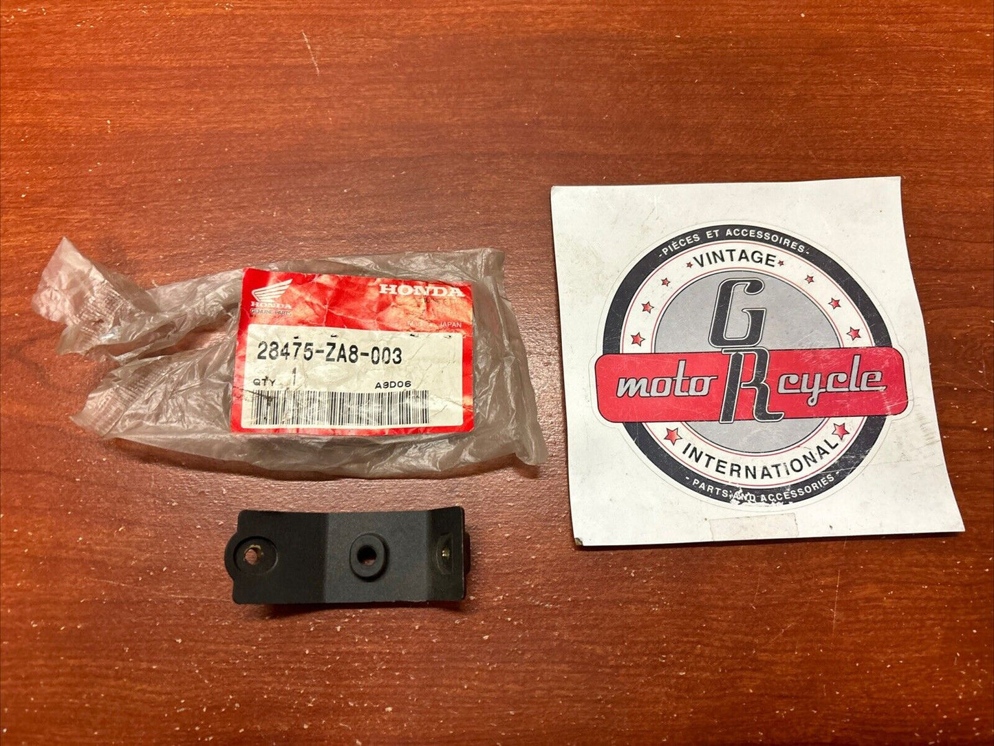 NOS Honda EX650 STARTER ROPE GUIDE 28475-ZA8-003 H182