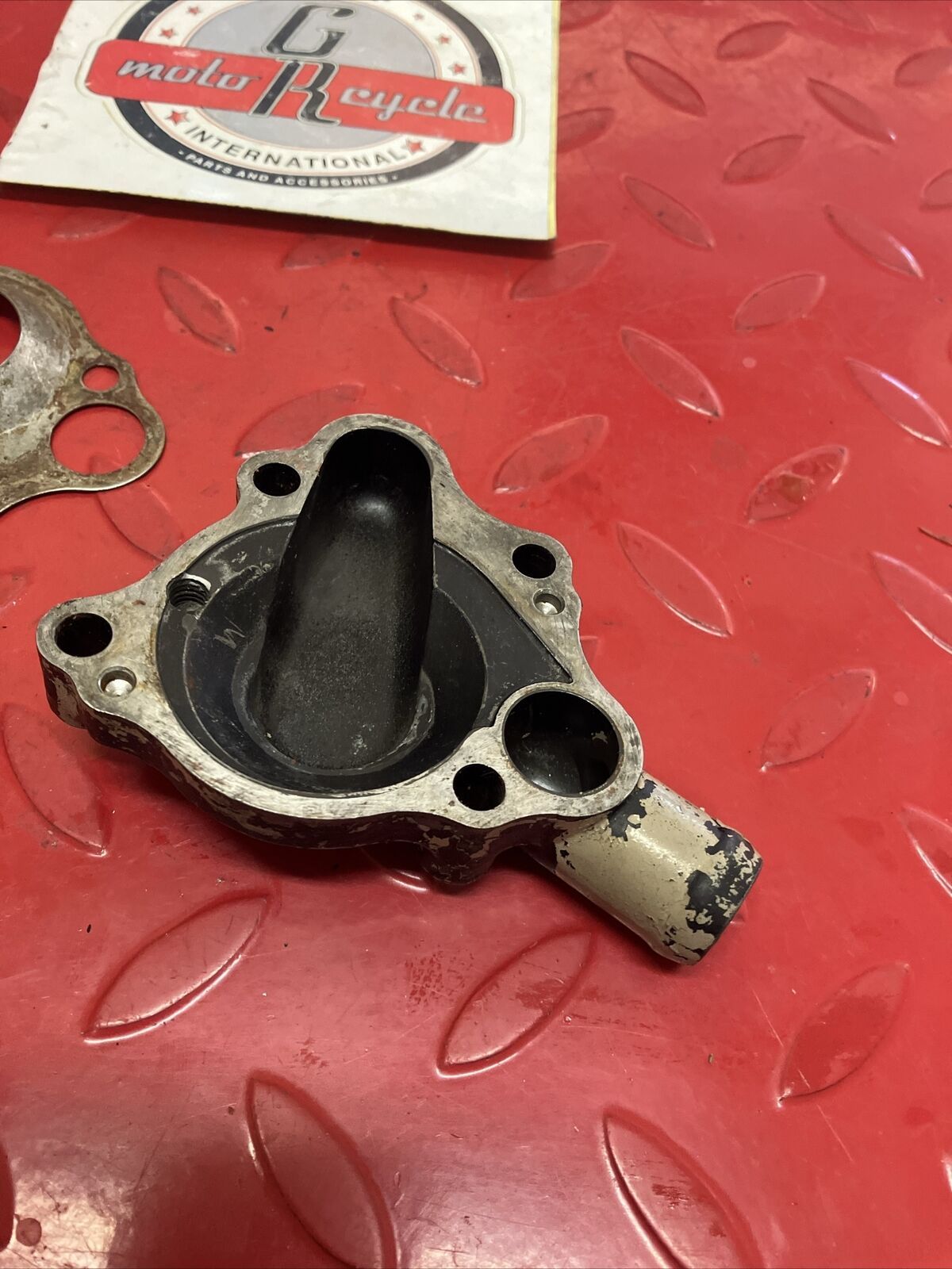 Honda CR125R 1987 waterpump water pump cover separator plate 1987 - 1994