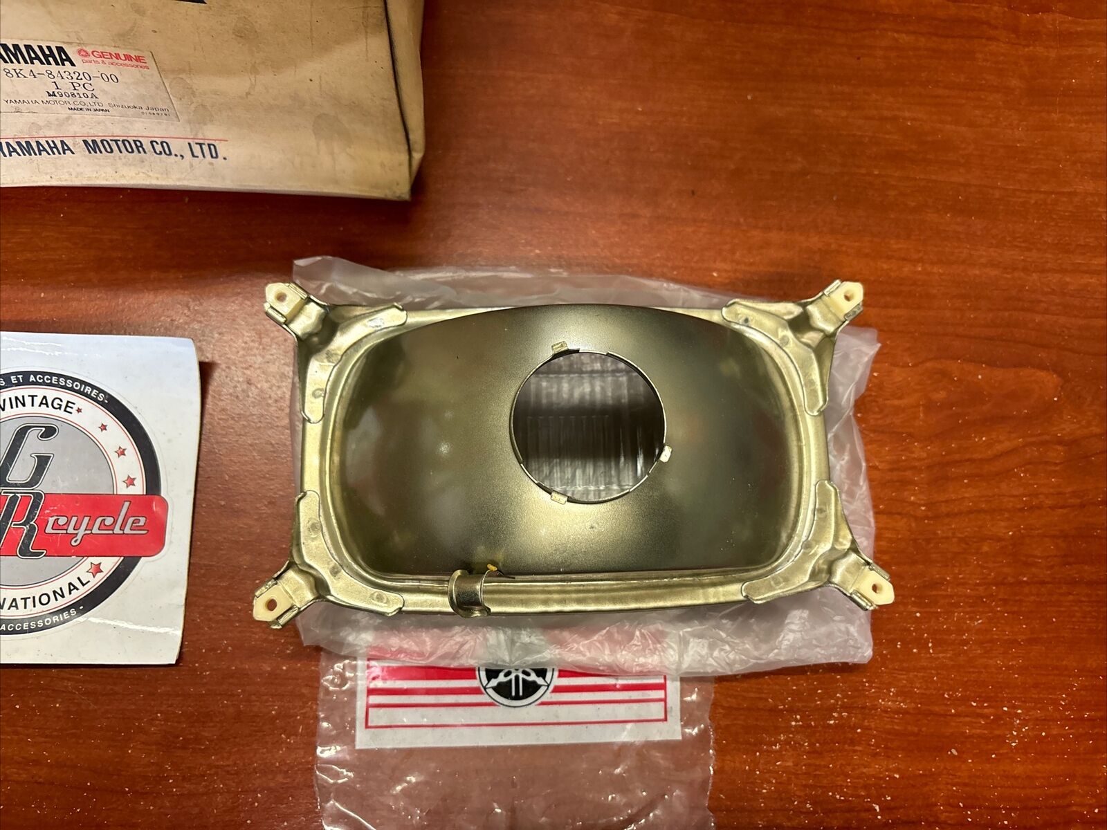 NOS Yamaha SR540 SS440 XL540 LENS 8K4-84320-00-00 Y171