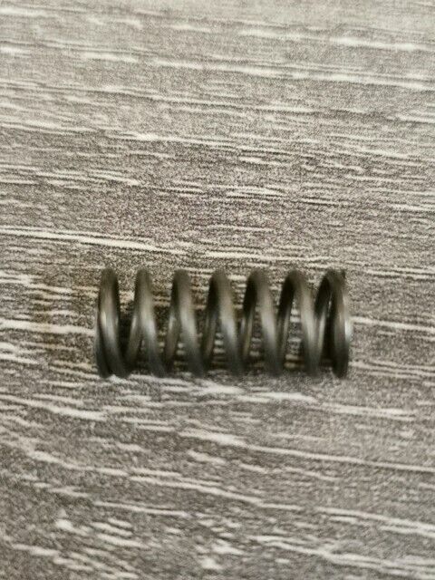 NOS HONDA VT1100C 1985 - 1993 Tappet Adjusting SPRING 14461-ME9-010 H74