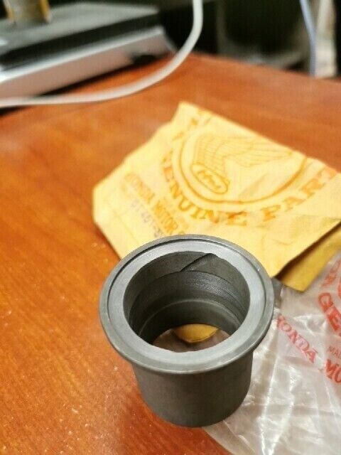 NOS Honda SL350 FRONT FORK PIPE GUIDE 51451-310-000 H98