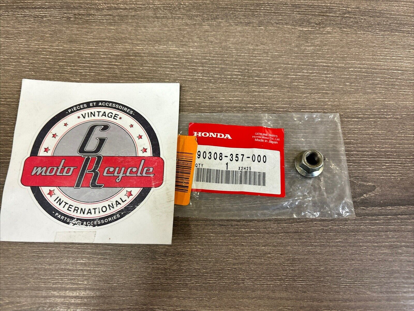 NOS Honda C50 C90 CB250 CB400 CBX750P HEX. NUT 10MM 90308-357-000 H130