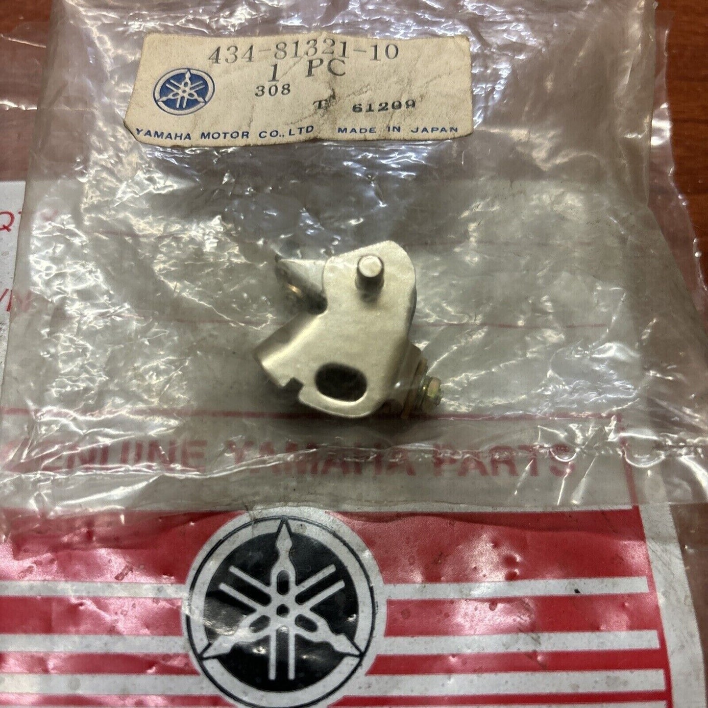 NOS Yamaha TY125 TY175 TY250 CONTACT BRAKER 434-81321-10-00 Y173